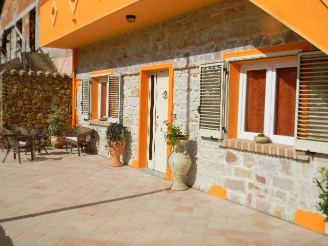 SantʼAnna Arresi B&B Il Girasole מראה חיצוני תמונה