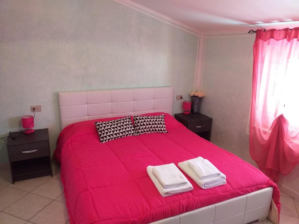 SantʼAnna Arresi B&B Il Girasole מראה חיצוני תמונה