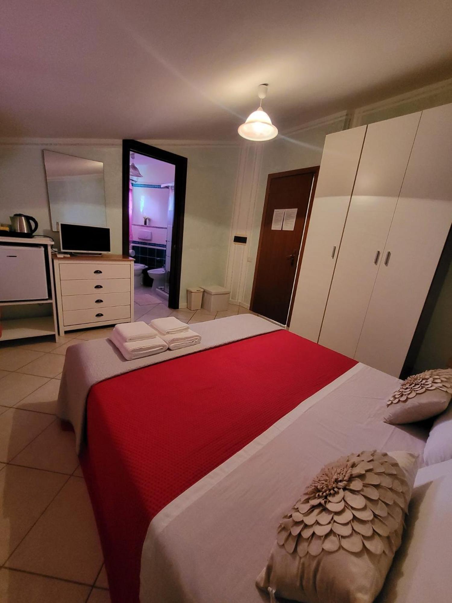 SantʼAnna Arresi B&B Il Girasole מראה חיצוני תמונה